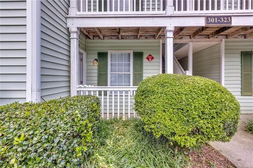 301 Cobblestone Trl, Avondale Estates, GA, 30002-1210 | Card Image