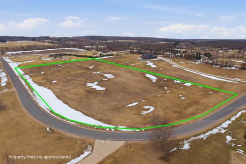 4162 Lovers Ln, Amherst, WI, 54406-8934 | Card Image