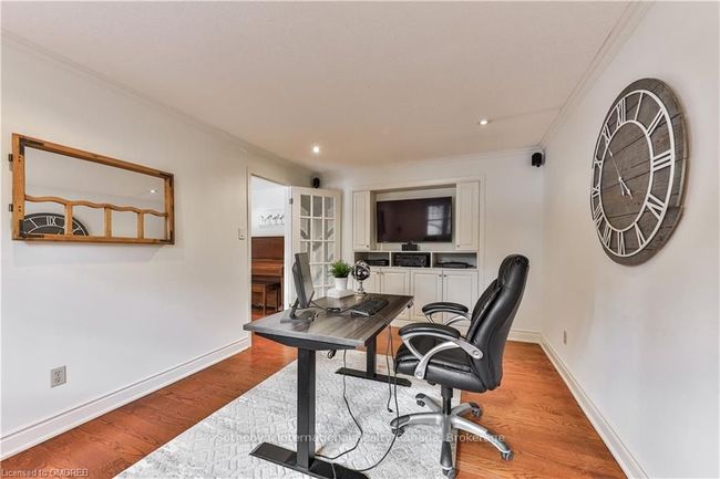 2230 All Saints Cres, House other with 4 bedrooms, 3 bathrooms and 4 parking in Oakville ON | Image 13
