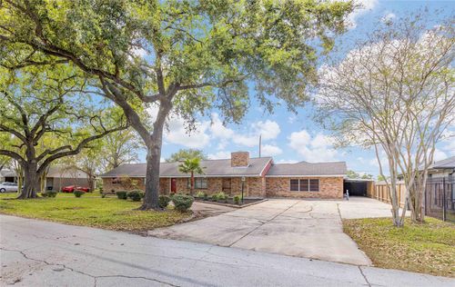 528 Beresford St, Houston, TX, 77015-2802 | Card Image