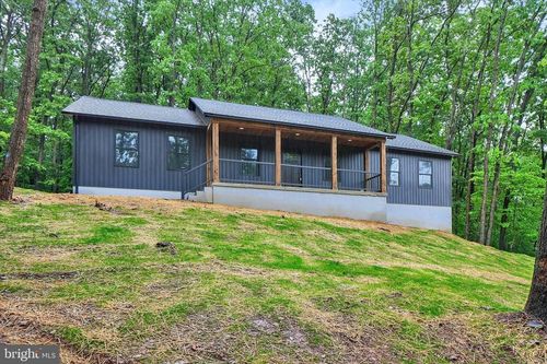 18985 Hebel Rd, STEWARTSTOWN, PA, 17363 | Card Image