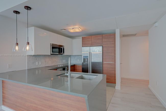 APT-1502 - 601 Ne 27 Th St, Condo with 2 bedrooms, 2 bathrooms and null parking in Miami FL | Image 4
