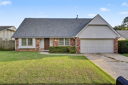 10904 E 26th St, Tulsa, OK, 74129-5015 | Card Image