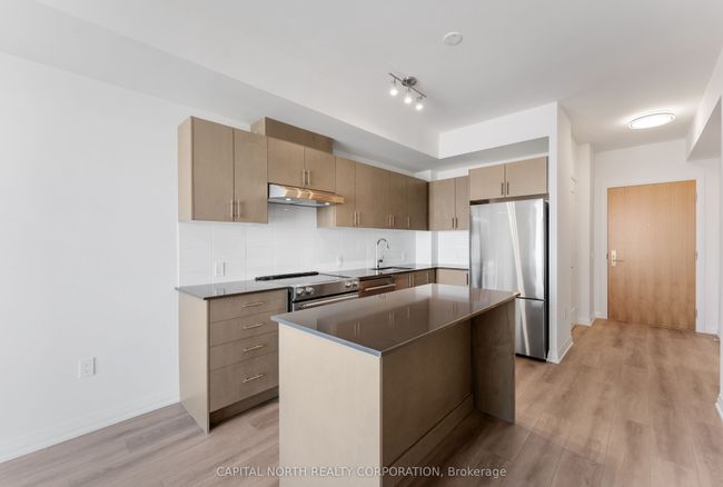 2008 - 8960 Jane St, Condo with 2 bedrooms, 2 bathrooms and 1 parking in Concord ON | Image 6