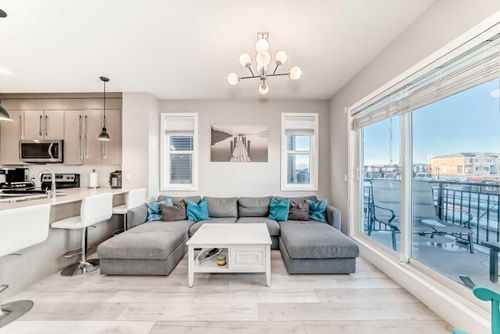 6421 128 Ave Ne, Calgary, AB, T3N1E6 | Card Image