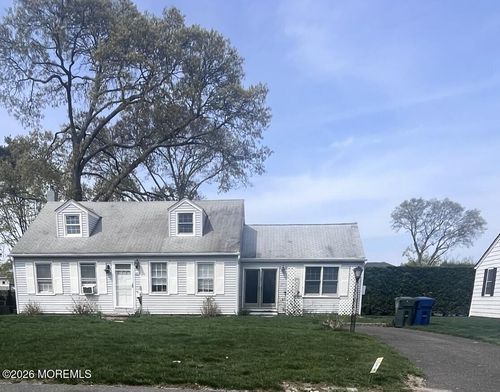 241 Pinewood Avenue, Oakhurst, NJ, 07755 | Card Image
