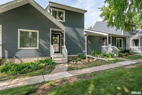 3342 N Willow Court, Bettendorf, IA, 52722 | Card Image