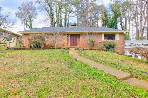 562 Dickens Rd Nw, Lilburn, GA, 30047-5811 | Card Image