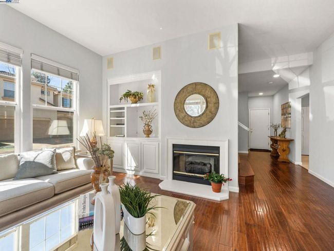 BEAUTIFUL ENGINEERED WOOD FLOORS | Image 9