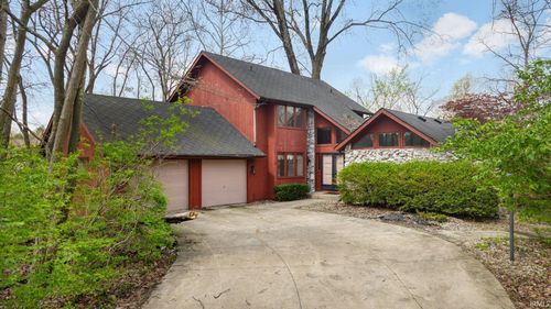 51522 Bridgewater Court, South Bend, IN, 46637-1331 | Card Image