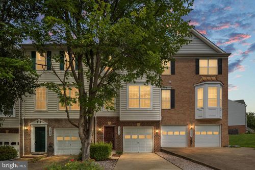 13034 Taxi Dr, WOODBRIDGE, VA, 22193-6119 | Card Image
