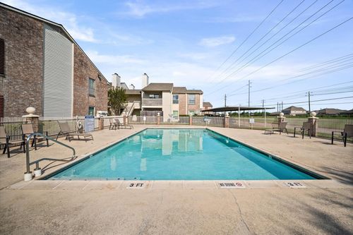 314-7600 Emmett F Lowry Expy, Texas City, TX, 77591-2452 | Card Image