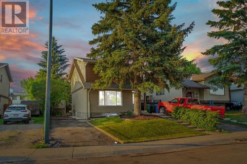 224 Abinger Cres Ne, Calgary, AB, T2A6L3 | Card Image