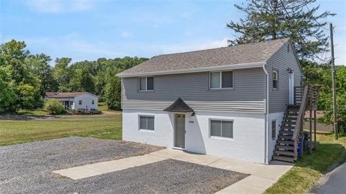 1122 Pittsburgh Rd, Valencia, PA, 16059-1930 | Card Image