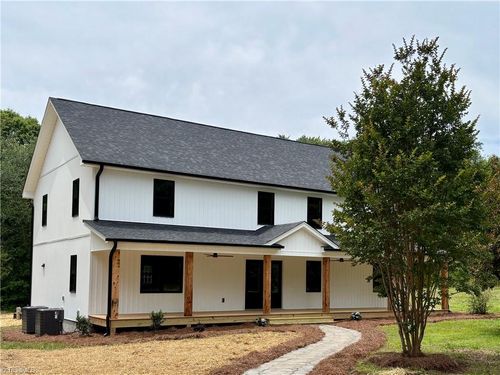 300 K Fork Rd, Madison, NC, 27025-7532 | Card Image