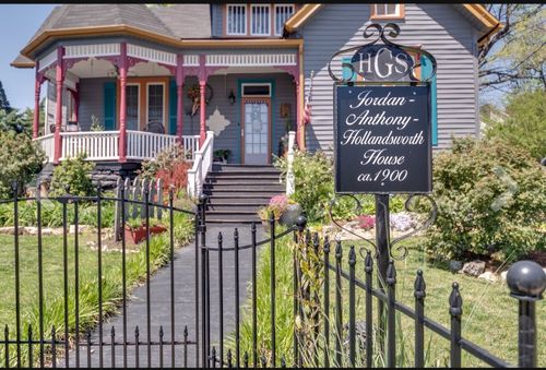 210 S 6th St, Pulaski, TN, 38478-3602 | Card Image