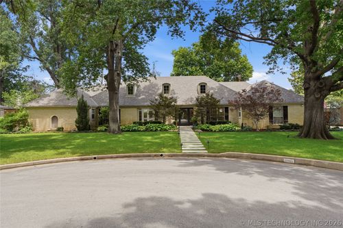 3235 59th St, Tulsa, OK, 74105-7416 | Card Image