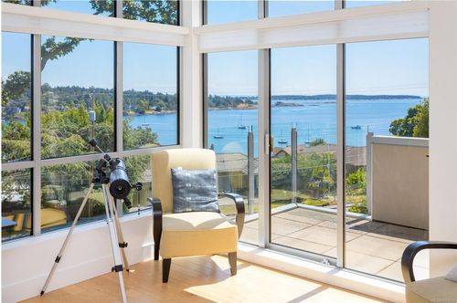 2597 Vista Bay Rd, Victoria, BC, V8P3G1 | Card Image