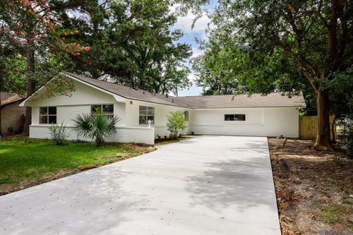 11368 Pamela Dr, Baton Rouge, LA, 70815-2418 | Card Image