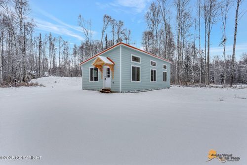 36534 S Long Branch St, Talkeetna, AK, 99676 | Card Image