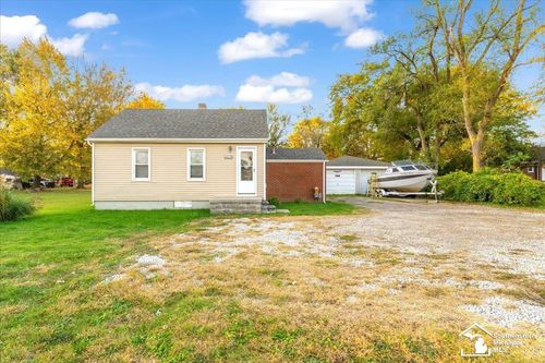 20115 Eureka Rd, Taylor, MI, 48180-5320 | Card Image