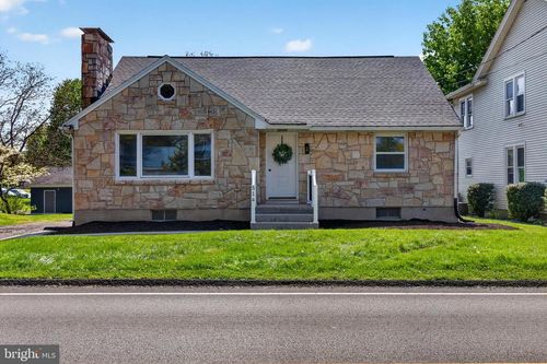 514 Hockersville Rd, HERSHEY, PA, 17033-2076 | Card Image