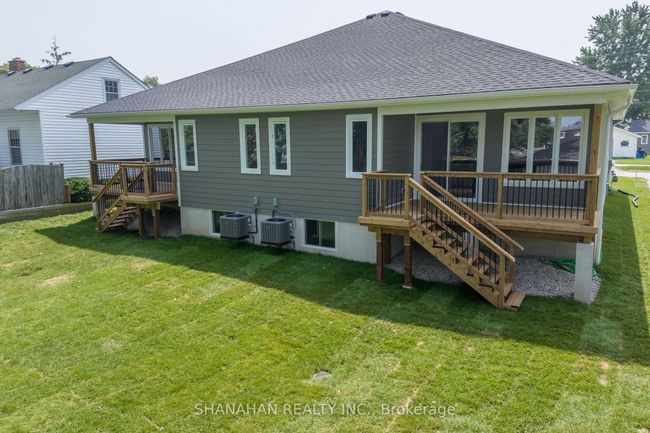 397 Victoria St, House attached with 2 bedrooms, 2 bathrooms and 1 parking in Warwick ON | Image 36