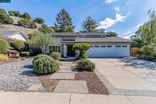 3656 Morningside Dr, Richmond, CA, 94803-2126 | Card Image