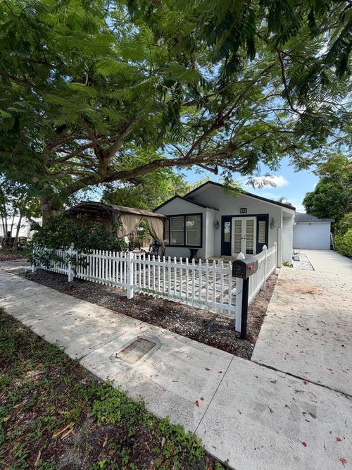 514 Churchill Rd, West Palm Beach, FL, 33405-4026 | Card Image