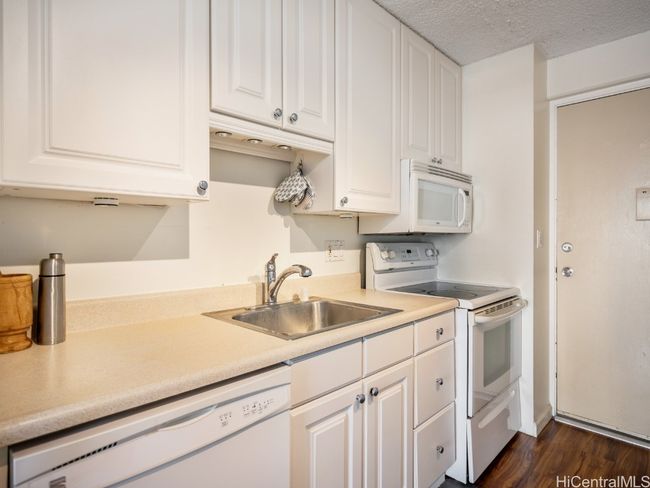 APT-404 - 1655 Makaloa St, Condo with 1 bedrooms, 1 bathrooms and 1 parking in Honolulu HI | Image 4