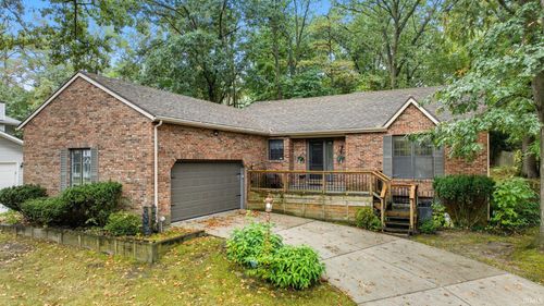 17378 Woodhurst Rd, Granger, IN, 46530-8546 | Card Image