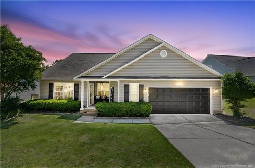 713 Bramblegate Rd, Hope Mills, NC, 28348-5695 | Card Image