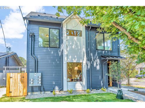 2389 Se 45th Ave, Portland, OR, 97215 | Card Image