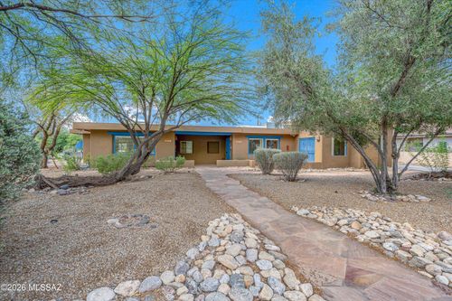 2144 E 2nd St, Tucson, AZ, 85719-4923 | Card Image
