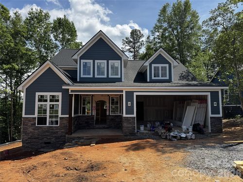 3821 54th Ave Ne, Hickory, NC, 28601-7055 | Card Image