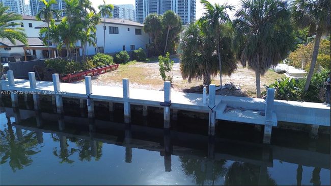 460 Holiday Dr, House other with 7 bedrooms, 10 bathrooms and null parking in Hallandale Beach FL | Image 19