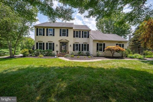 1327 Summerhill Dr, MALVERN, PA, 19355-8718 | Card Image