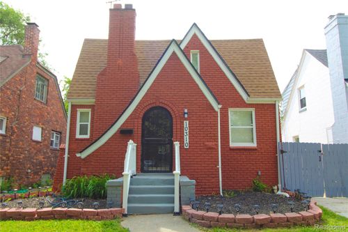 10310 Wayburn St, Detroit, MI, 48224-2419 | Card Image