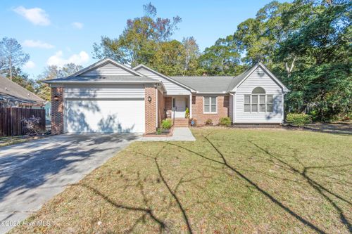 8958 Landing Dr Sw, Sunset Beach, NC, 28468-4628 | Card Image