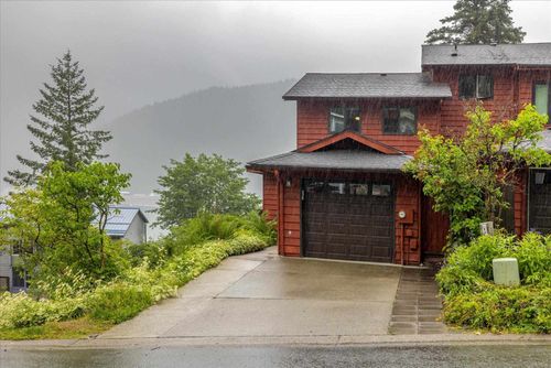 2634 John St, Juneau, AK, 99801-2050 | Card Image