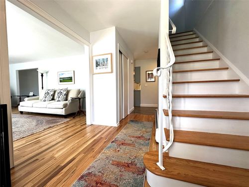 25 Grassy Pond Dr, Smithtown, NY, 11787-4027 | Card Image