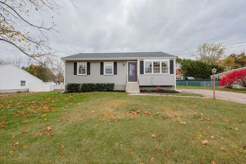 3 Meryl St, Medway, MA, 02053-1809 | Card Image