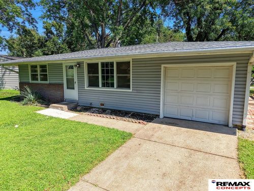 4118 Dunn Avenue, Lincoln, NE, 68502 | Card Image