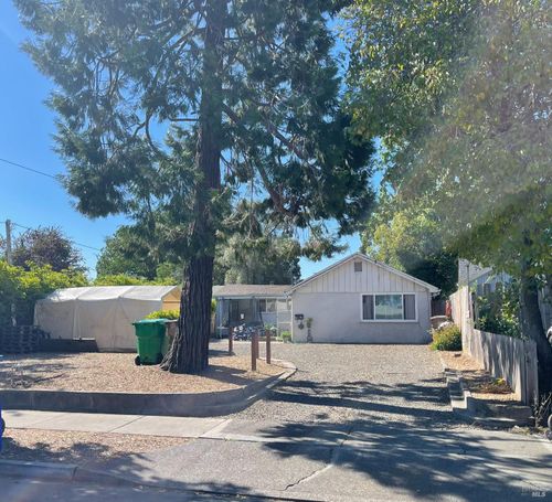 1541 Menlo Ave, Napa, CA, 94558-4823 | Card Image