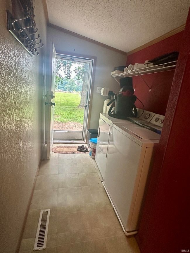 9290 W 310 N, House other with 3 bedrooms, 2 bathrooms and null parking in Delphi IN | Image 18