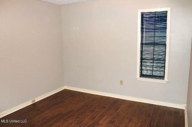 Bedroom #2 - Downstairs | Image 22