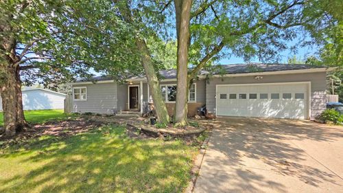 4004 Scenic Dr, Waterloo, IA, 50701-3123 | Card Image