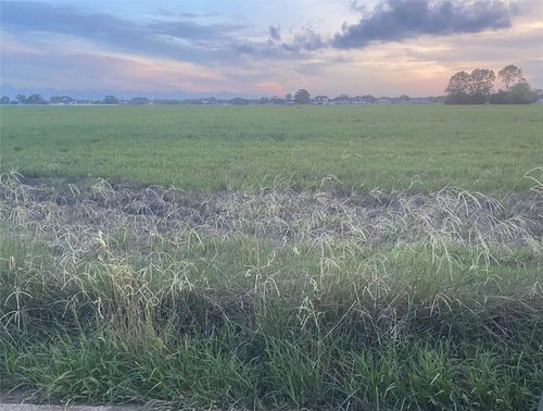 607 Longhorn Trl, Angleton, TX, 77515 | Card Image