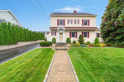 44 Leland Avenue, House other with 4 bedrooms, 3 bathrooms and null parking in New Rochelle NY | Image 2