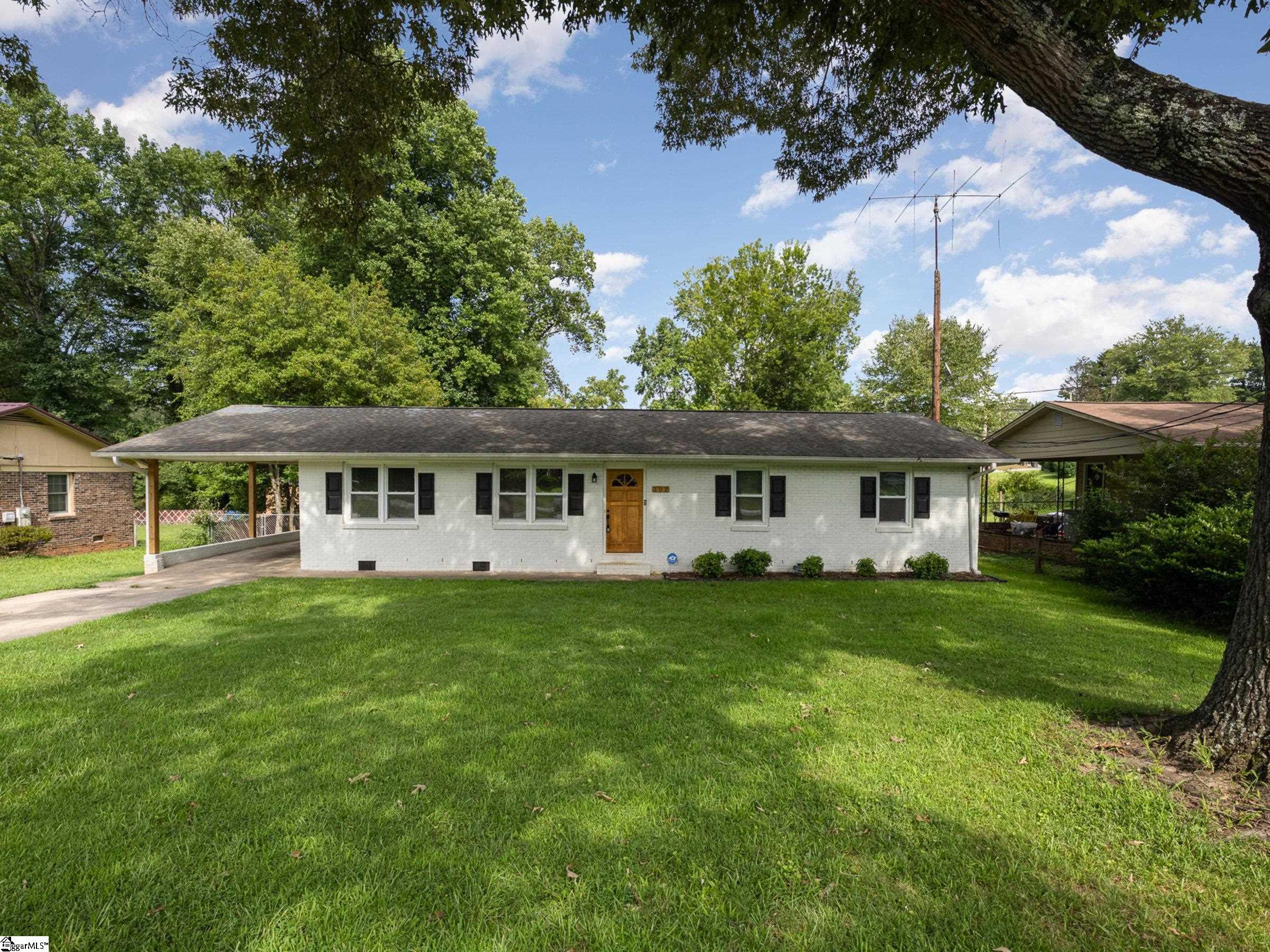 Pinefield Dr, Greenville, SC 29605